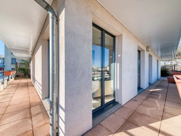 Lyon 3ème - Montchat. Appartement de 121 m2 en dernier étage