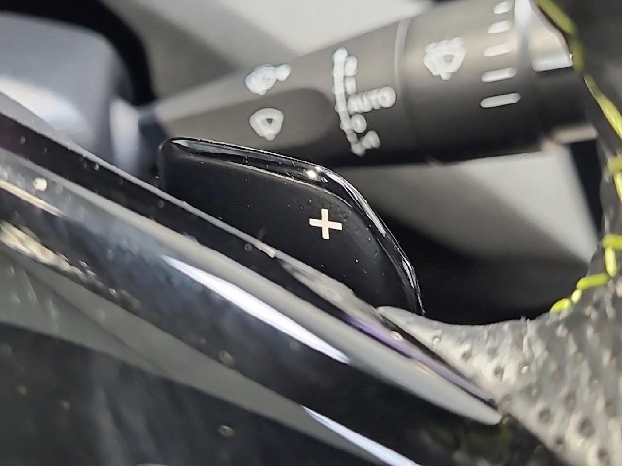 Peugeot 308 sw phev 180 e-eat8 gt — photo 27