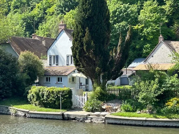 Charmante maison de campagne au bord de l'Eure