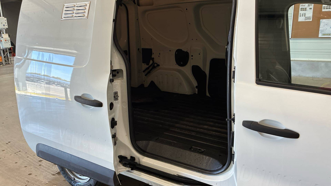 Renault EXPRESS VAN BLUE DCI 95 - 22 — photo 11