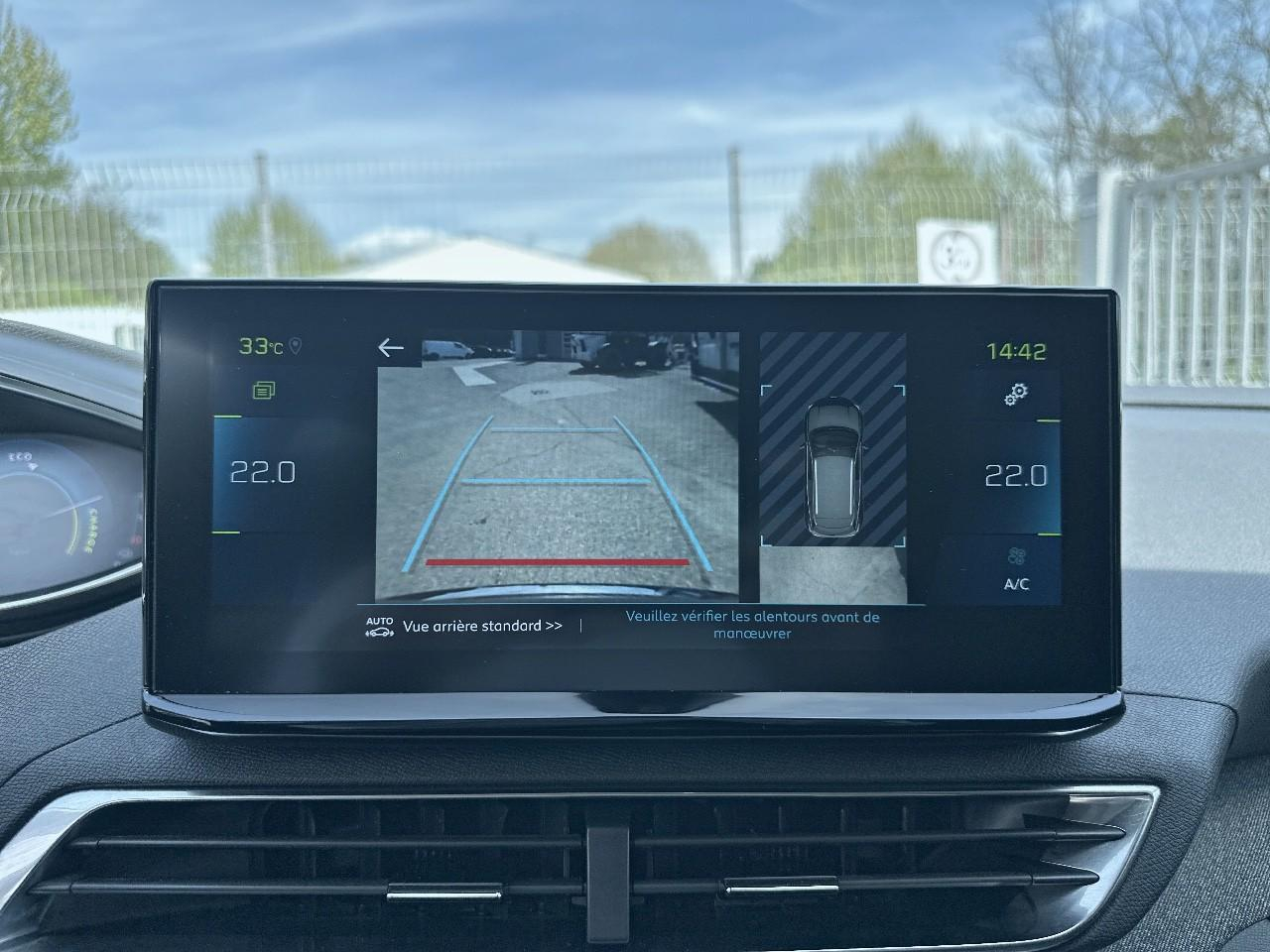 Peugeot 3008 hybrid 225ch allure pack e-eat8 — photo 18