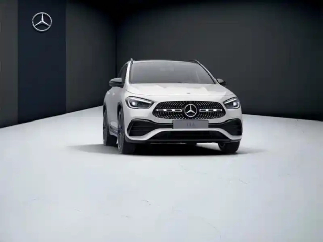 Mercedes Gla 200 — photo 11