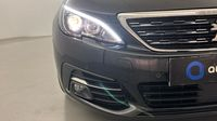 Peugeot 308 1.5 BlueHDi 130ch S&S Allure Pack — photo 17
