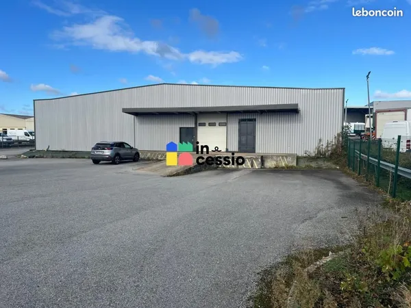 Local d'activité 1 395 m²