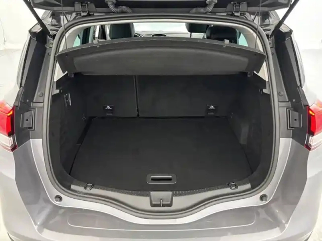 Renault Scenic blue dci 150 — photo 27