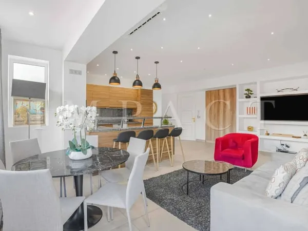 Cannes banane appartement 3 pièces rénové proche Croisette