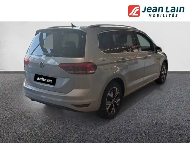 Volkswagen Touran 1.5 tsi evo 150 dsg7 7pl — photo 41