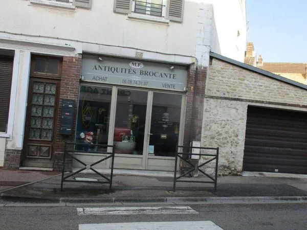 Local commercial 1 pièce 50 m²