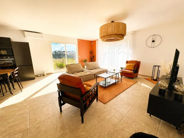 Vente villa plain pied d'environ 81m2 sur 270m2 de terrain