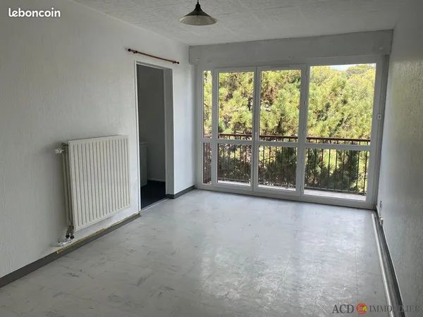 Studio 1 pièce 27 m²