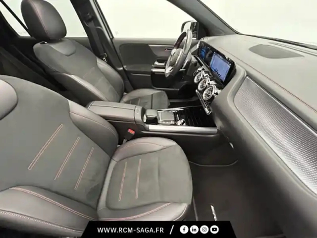 Mercedes Eqa 250+ amg line — photo 22