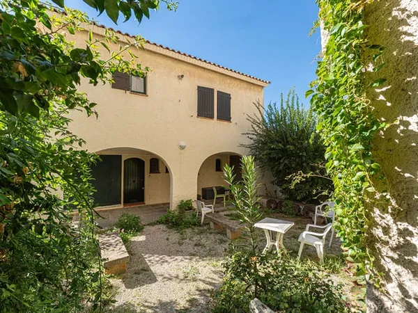 EXCLU À VENDRE - STUDIO VUE MER 33m2 AVEC PARKING 13960 SAUSSET LES PINS
