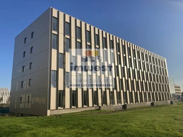 Bureau 405 m²