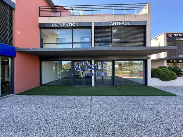 Local commercial 145 m²