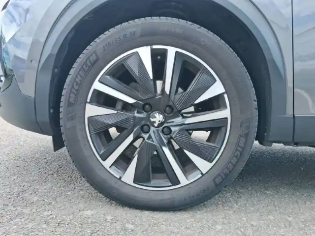 Peugeot 2008 puretech 130 s&amp;s eat8 — photo 13