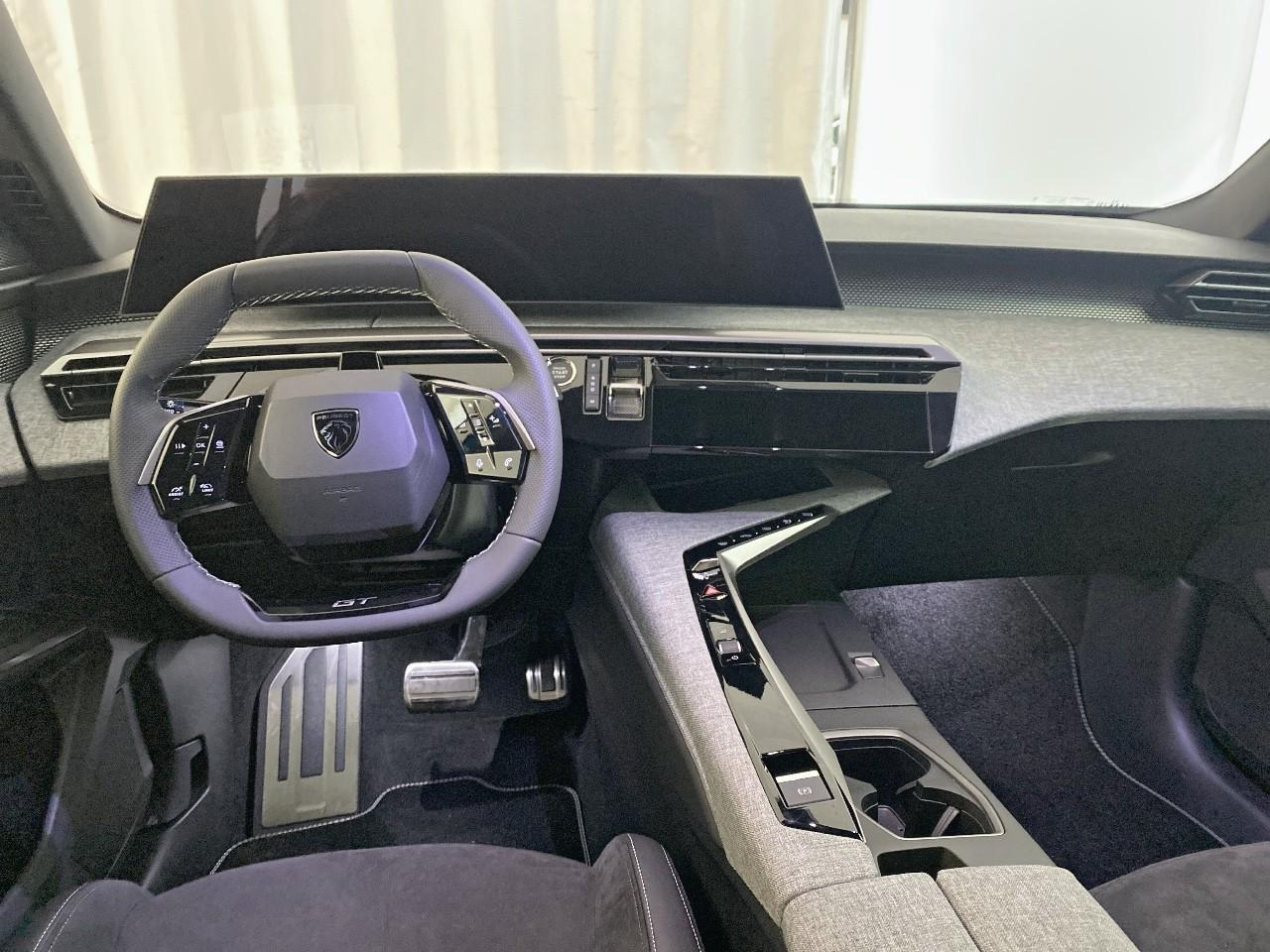 Peugeot 3008 hybrid 145 e-dcs6 gt — photo 8