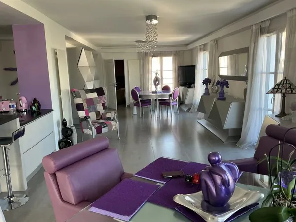 APPARTEMENT D'EXCEPTION 194 M² . 3 chambres