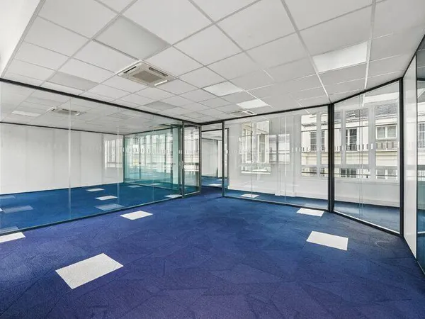Bureaux 234 m²