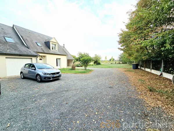 Maison à louer ? 4 chambres, garage et grand carport