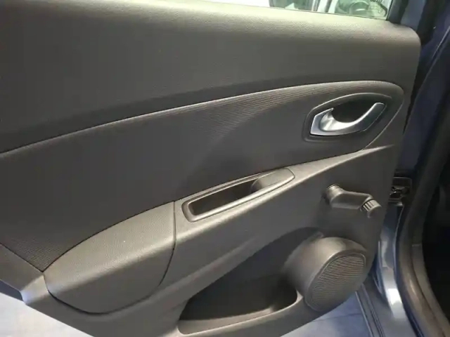 Renault Clio dci 90 e6c — photo 26