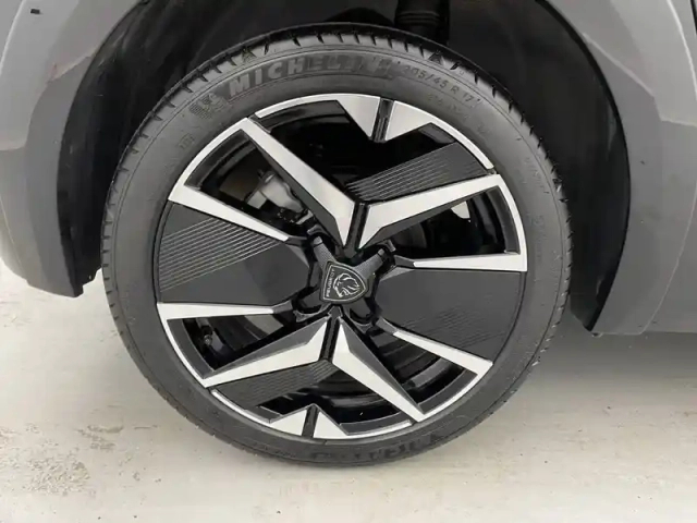 Peugeot 208 hybrid 110 e-dcs6 — photo 19