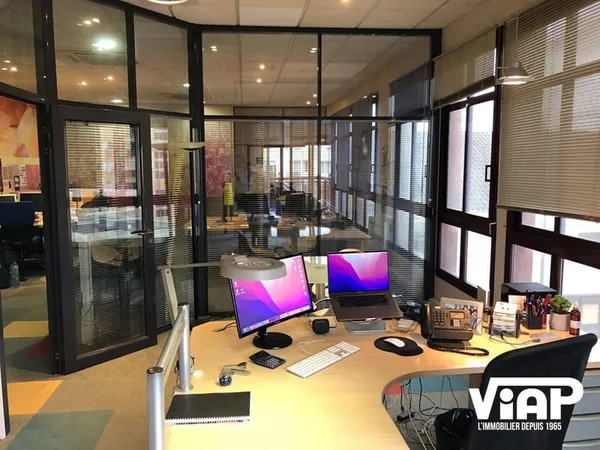 Bureaux 208 m²