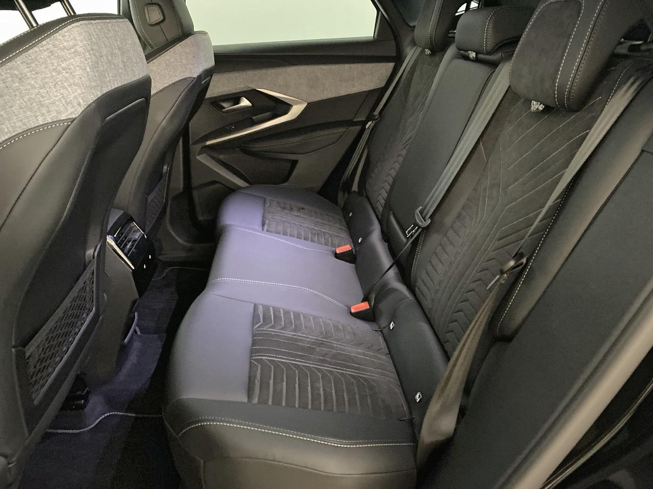 Peugeot 3008 hybrid 145 e-dcs6 gt — photo 10