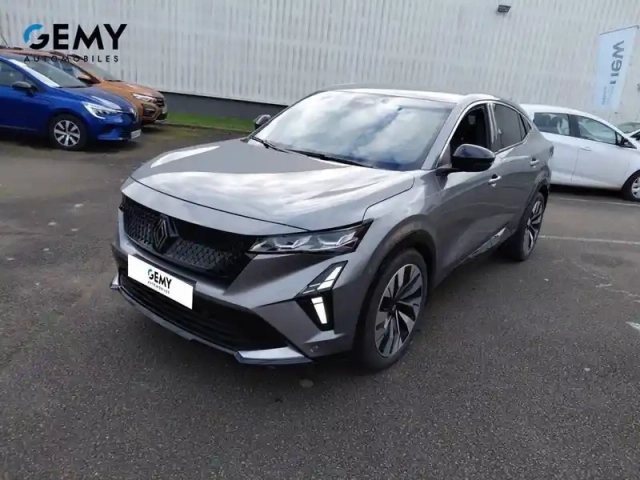 Renault Rafale e-tech full hybrid 200