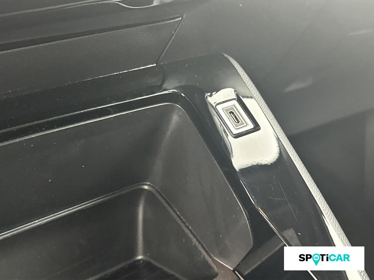 Peugeot 2008 1.2 puretech 100ch s&s active — photo 19