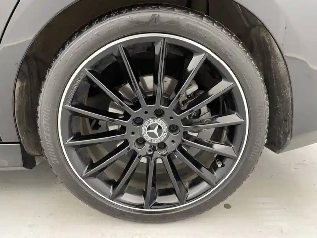 Mercedes Cla coupé 200 d 8g-dct — photo 17
