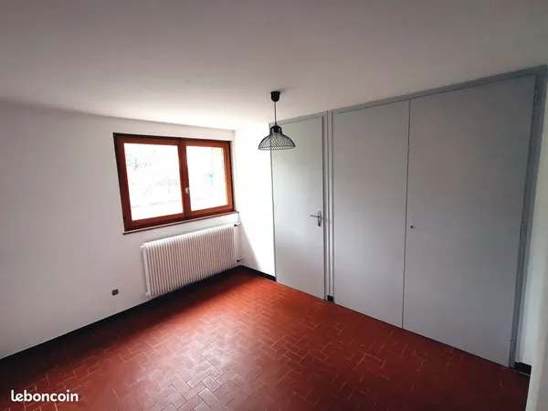 Vends une pièce local / atelier