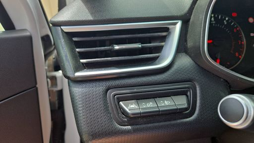 Renault Clio 1.0 TCe 100 - Zen – 2020 – 60798 km – Essence – Boîte Manuelle — photo 34