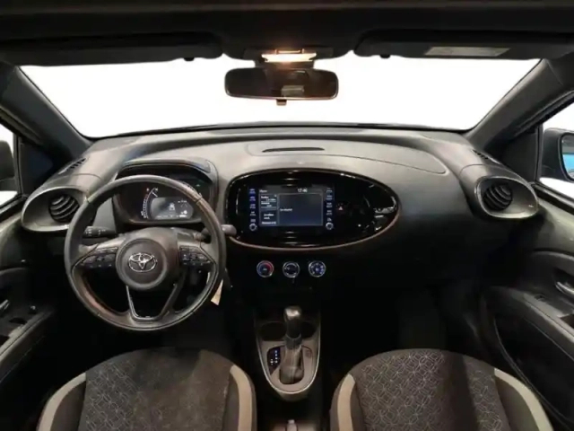 Toyota Aygo X 1.0 vvt-i 72ch design s-cvt — photo 10