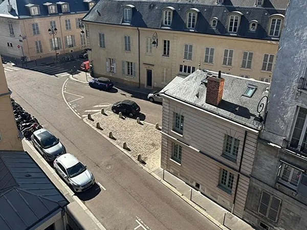 Quartier rive droite studio 17 m² vendu meublé en parfait état