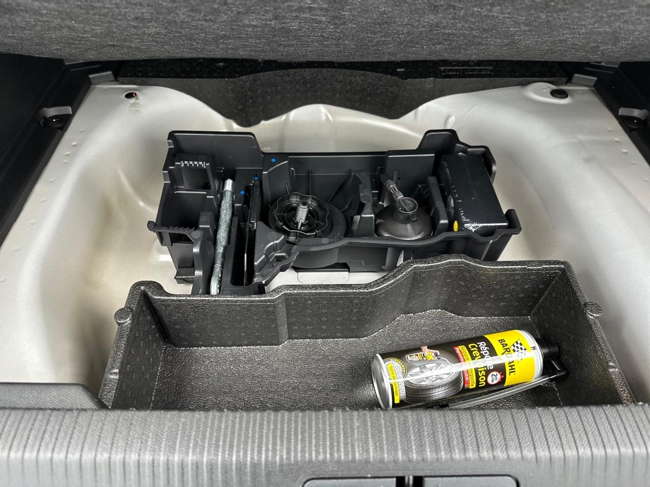Peugeot 2008 puretech 130 s&s eat8 allure — photo 35