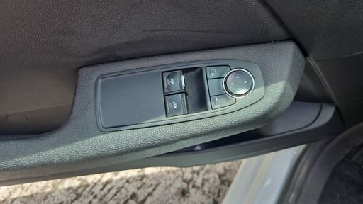 Renault Clio 1.0 TCe 100 - Zen – 2020 – 60798 km – Essence – Boîte Manuelle — photo 49
