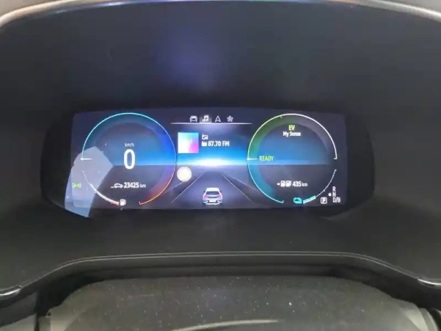 Renault Captur e-tech plug-in 160 — photo 120