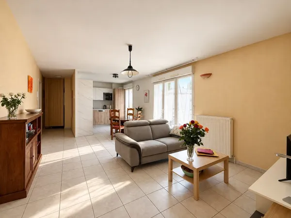 En exclusivité - T2 lumineux avec grand balcon à Cran-Gevrie
