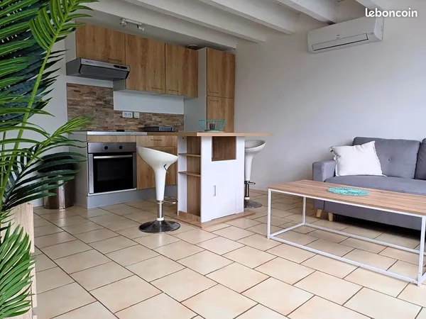 T2 en duplex très lumineux, parking et terrasse, au calme