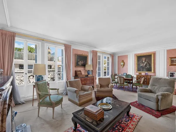 Vends t6 et plus - 170.27 m² - Paris 7Ème