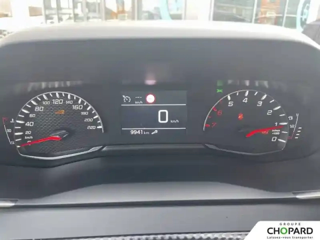 Peugeot 208 puretech 100 s&amp;s bvm6 — photo 21