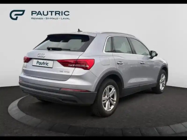 Audi Q3 35 tfsi 150ch design s tronic 7 — photo 5