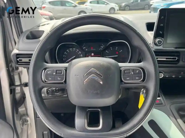 Citroën Berlingo taille m puretech 110 s&amp;s bvm6 — photo 13
