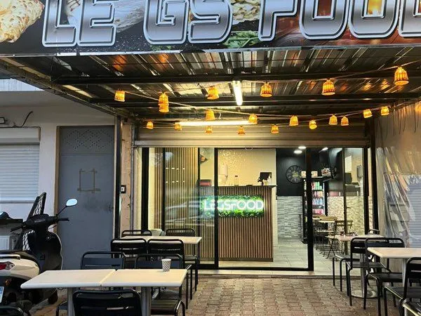 Opportunité à saisir Snack équipé avec terrasse à vendre