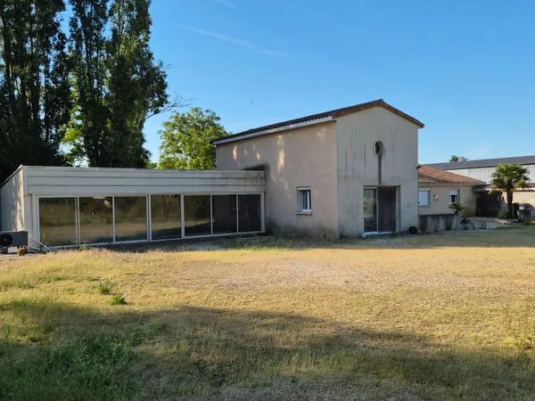 Maison sur Mirebeau