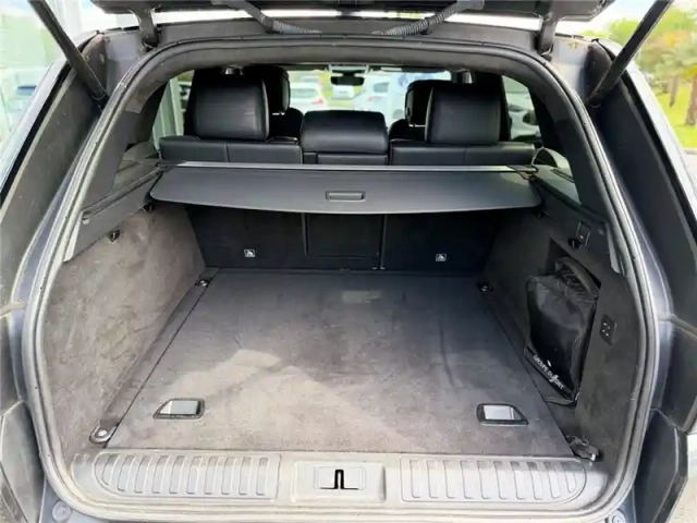 Land Rover Range Rover mark vi v8 s/c 5.0l 525ch — photo 11