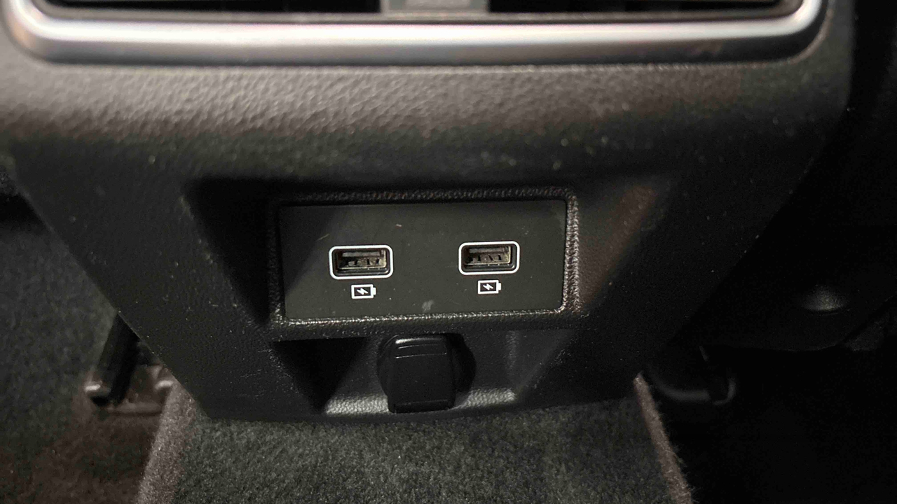 Renault Mégane IV Estate E-TECH Plug-In Hybride 160 — photo 23