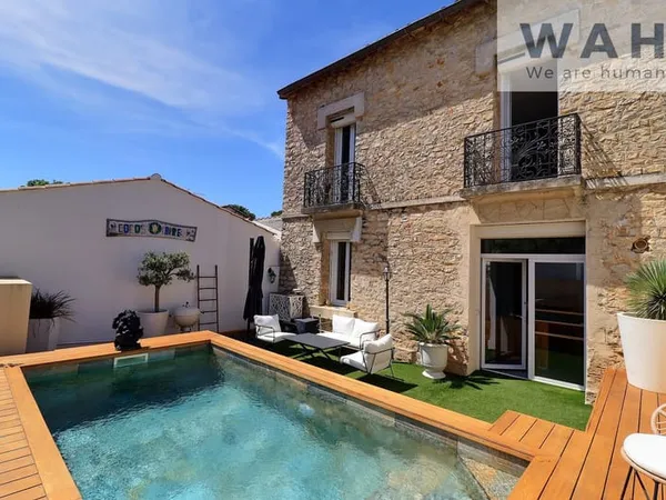 MAISON DE VILLAGE - 4 PIECES - PISCINE - 34130 VALERGUES