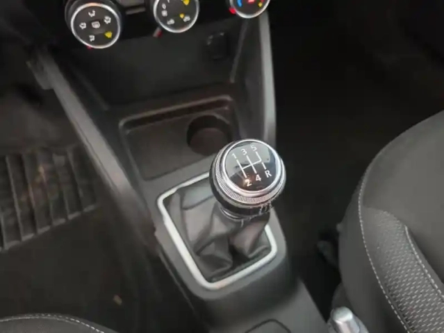 Dacia Duster 1.0 tce 100ch confort 4x2 suréquipé — photo 47
