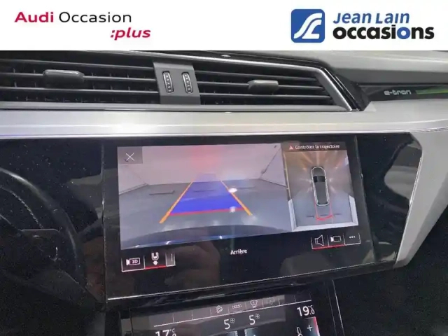Audi E-Tron 55 quattro 408 ch — photo 15